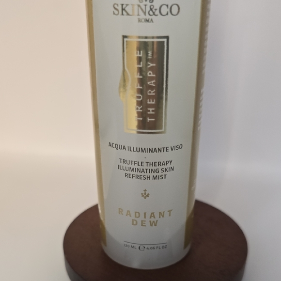 SKIN&CO Truffle Therapy Radiant Dew Mist - Picture 3 of 7